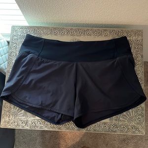 Lululemon speed up mid-rise black shorts